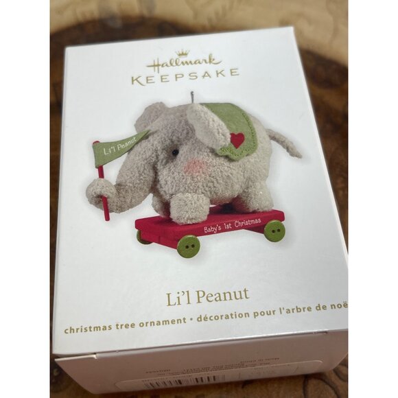 Hallmark Keepsake Lil Peanut Babys 1st Christmas Ornament 2012 - Picture 2 of 3